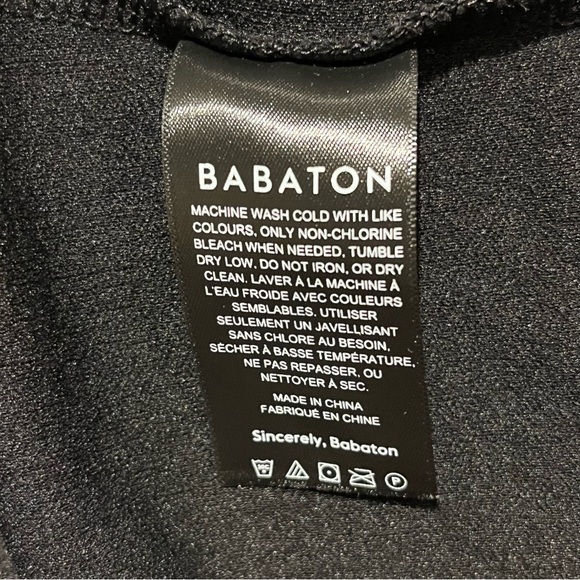 Aritzia Babaton Paxton Cuffed Longsleeve Black Low Scoop Neck Cropped Top Blouse - Picture 15 of 15